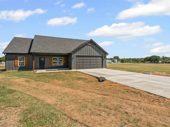 3906 Chippewa Ct, Granbury, TX 76048