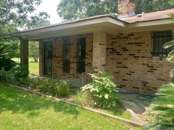 211 Lakecrest Ave, Baton Rouge, LA 70807