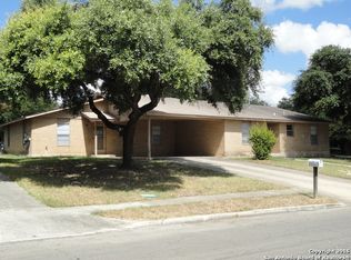 6911 Grass Valley Dr, Leon Valley, TX 78238