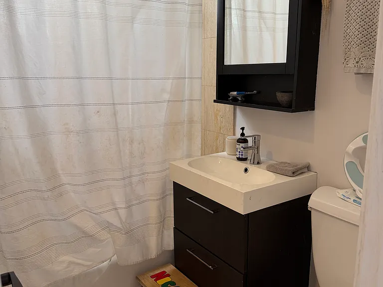3742 N Janssen Ave #2 — Photo 4