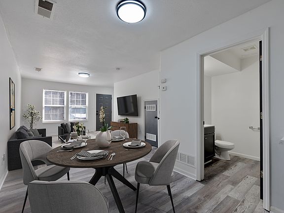 3rd image of 321 W South Ave #17332271