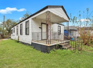 2017 Burton Ln, Charleston, SC 29405