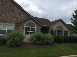 291 Arlington Dr, Aurora, OH 44202