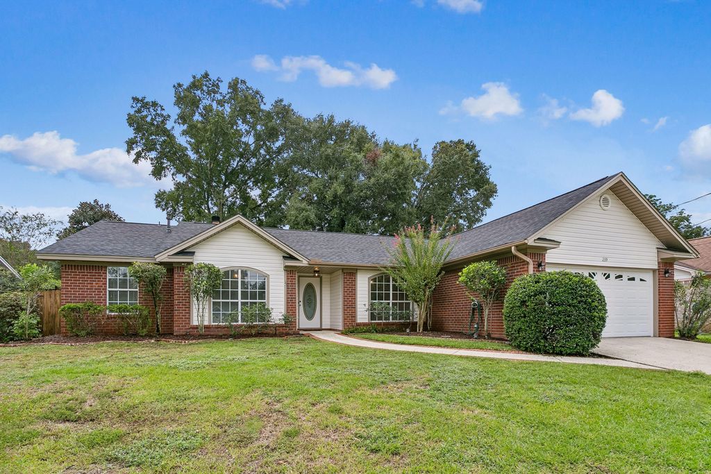 239 Bobwhite Dr - Property Image