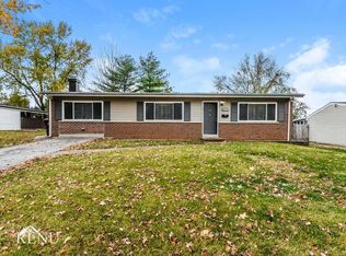 1095 Belmont Ter, Florissant, MO 63033
