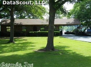 3007 Riverside Dr, Pine Bluff, AR 71602