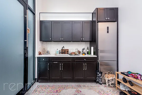 Rented by Rennit Inc. | media 45