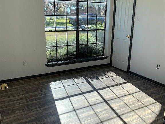 5th image of 8026 Barracuda St