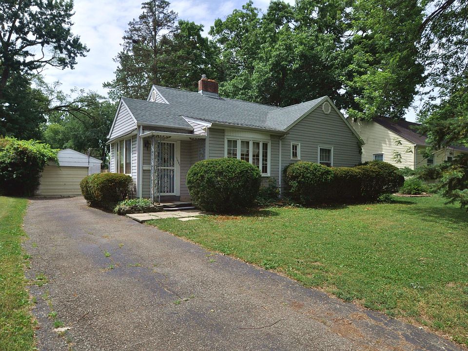 1st image of 1647 E Lakeview Ave