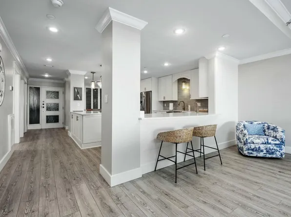 200 Miracle Strip Pkwy #304, Fort Walton Beach, FL 32547