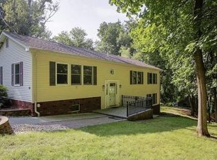 66 Maple St, Watchung, NJ 07069