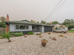 2810 Robert Ct, Redding, CA 96002