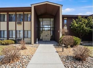 1699 Alcan Dr APT 212, Menasha, WI 54952