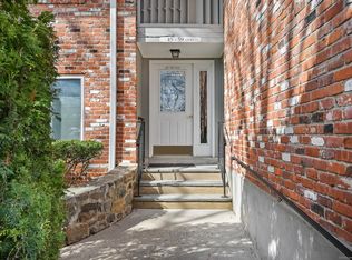57 Southport Woods Dr UNIT 57, Southport, CT 06890
