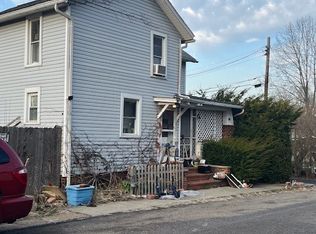 313 Ickes Ct, Louisville, OH