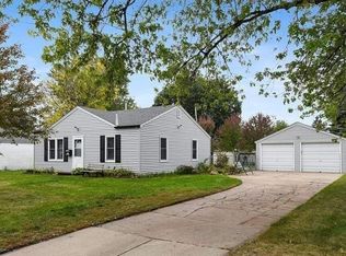 5651 Knox Ave N, Brooklyn Center, MN 55430