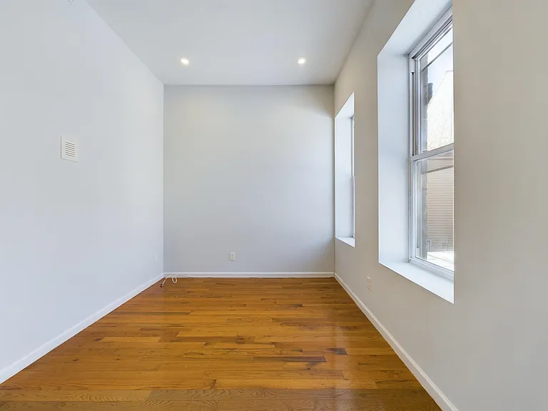 137 Monticello Ave #4 — Photo 13