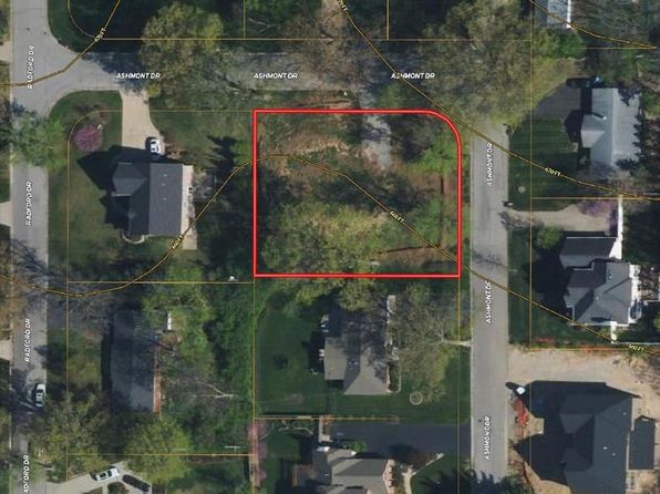 9600 Ashmont Dr, Saint Louis, MO 63132