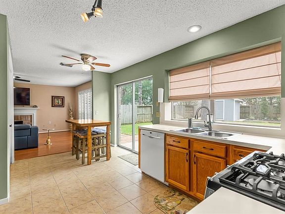 2nd image of 8006 Shangrila Ln