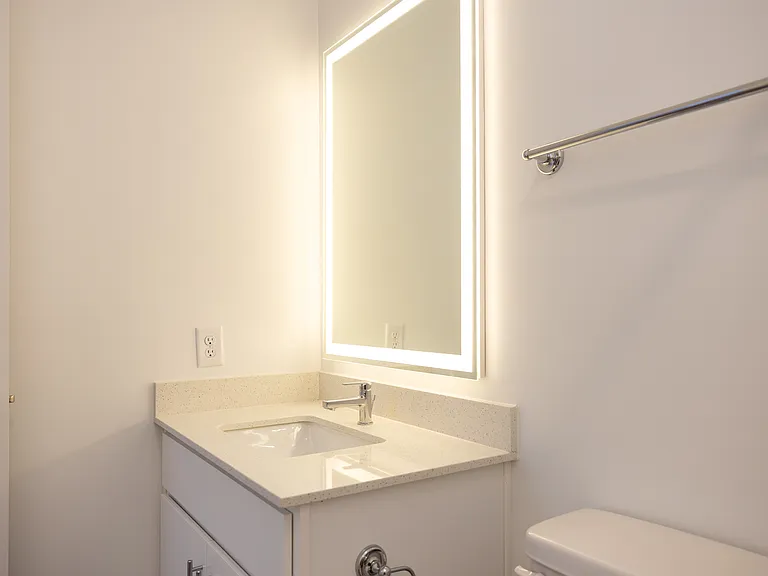 Overton Lofts — Photo 31