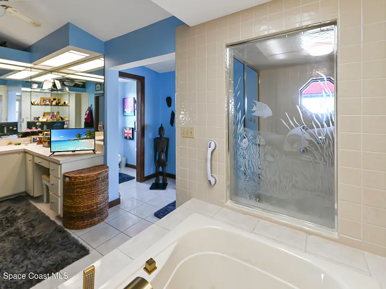 2230 Sykes Creek Dr — Photo 59