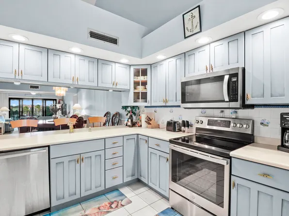 901 Seafarer Circle #503, Jupiter, FL 33477