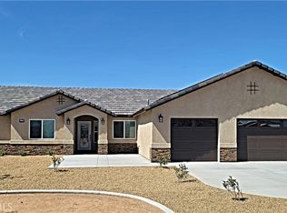 10804 Sauk Rd, Apple Valley, CA 92308