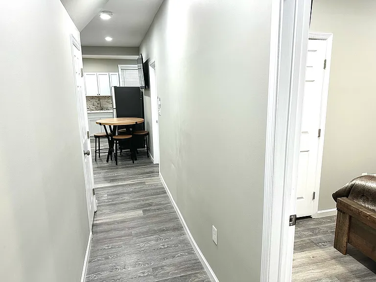 5107 Ivanhoe Ave #B — Photo 2