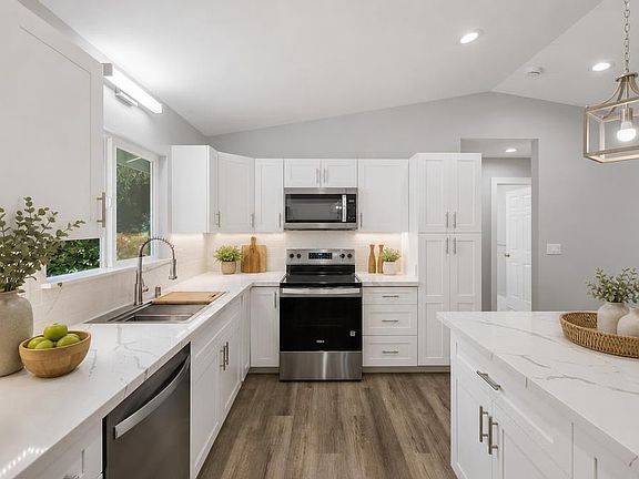 4th image of 18-7842 Ewalina Rd