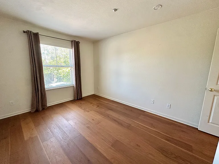 115 Maybeck St — Photo 23