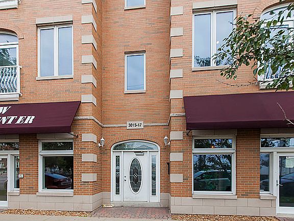 2nd image of 3015 N Ashland Ave #2