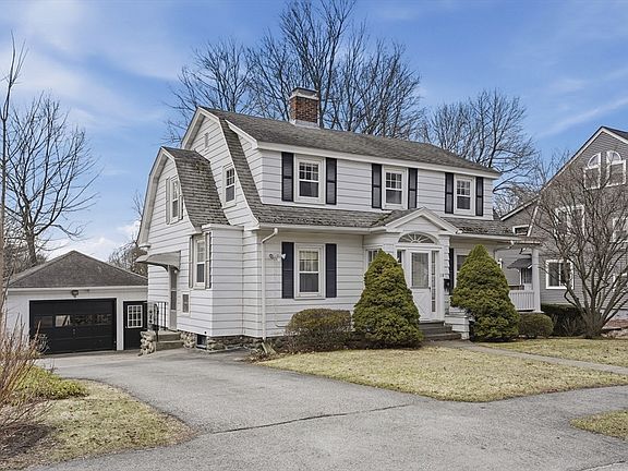 2nd image of 18 Davidson Rd