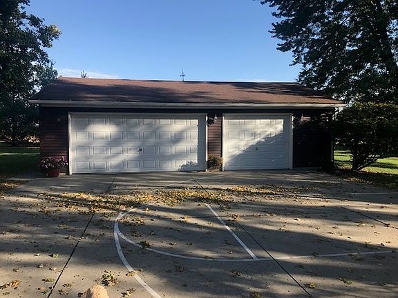 Spacious 3 car garage. 