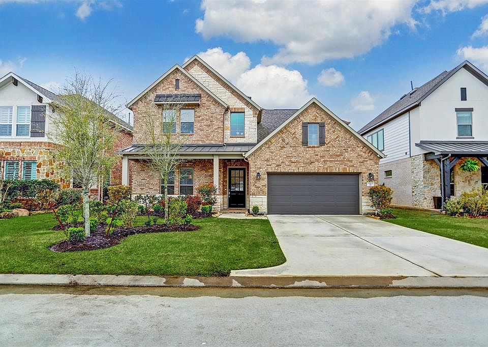 1st image of 35 Elander Blossom Dr