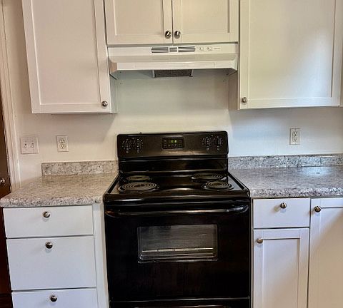 5th image of 1814 Stratford Dr