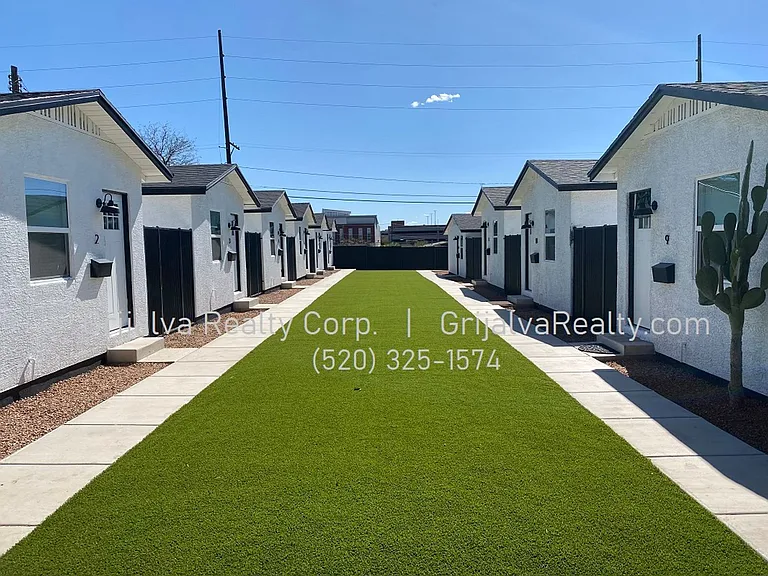 1030 Lee — Photo 35