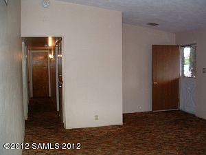 4th image of 109 E Kayetan Dr