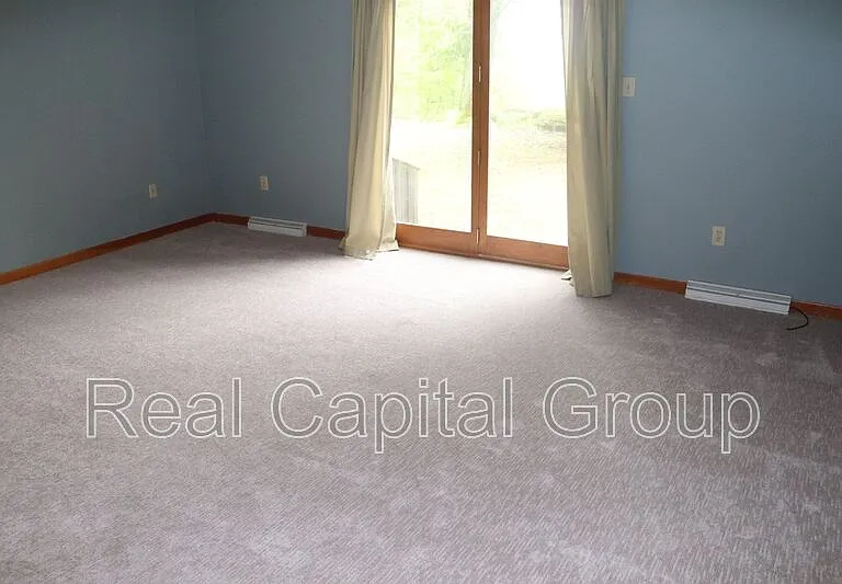 98 Beaver Dam Rd — Photo 16