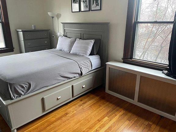 2nd image of 92 Mundy Ave #2