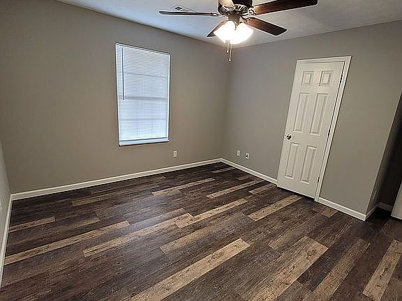 5th image of 7529 Lyle Bend Ln