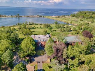 1 Lattingtown Rd, Glen Cove, NY 11542