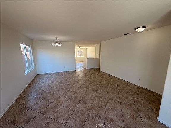 4th image of 1392 Oak Ave