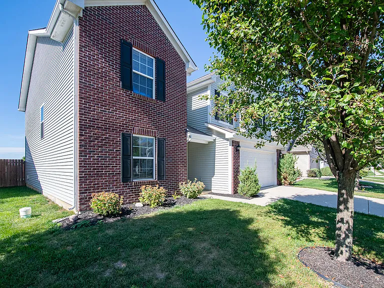 17162 Petersfield Ln — Photo 3