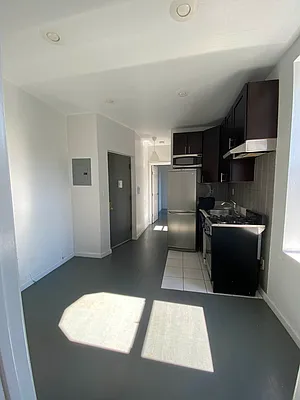 Rented by Aimee Grodanz, LREB | media 2