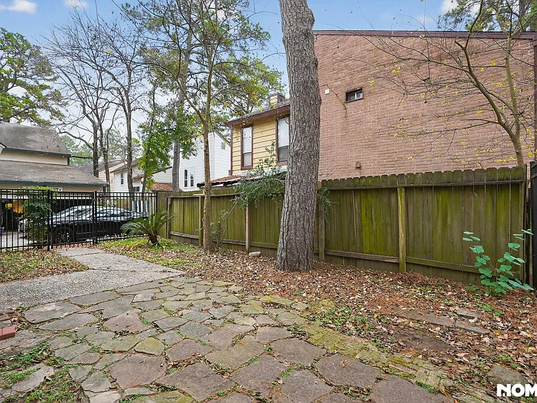 17805 Villa Way Dr — Photo 38