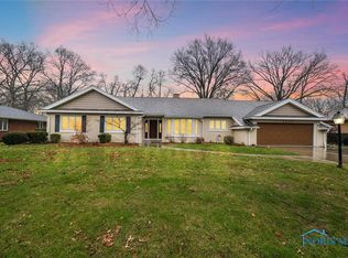 2023 Heatherwood Dr, Toledo, OH
