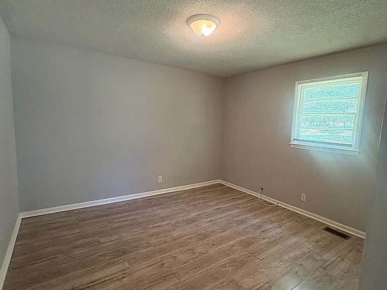 120 Clearview Dr #1 — Photo 10