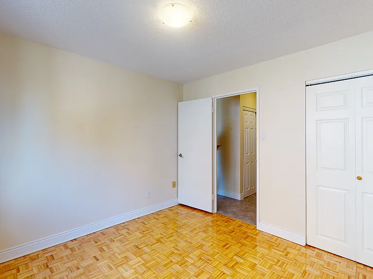 10 Burnside Ave #409 — Photo 5