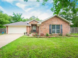 13042 Lauren Ln, Lindale, TX 75771