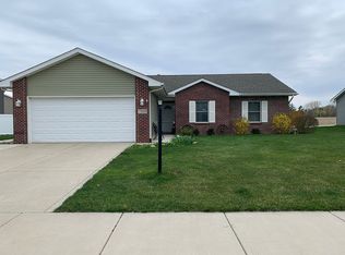 7569 W 174th Ave, Lowell, IN 46356